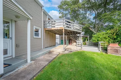 292 Bertenshaw Rd, Woonsocket, RI 02895 photo 16
