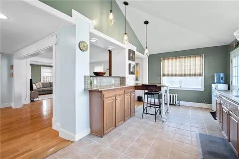 23 Pierce St, Westerly, RI 02891 photo 17
