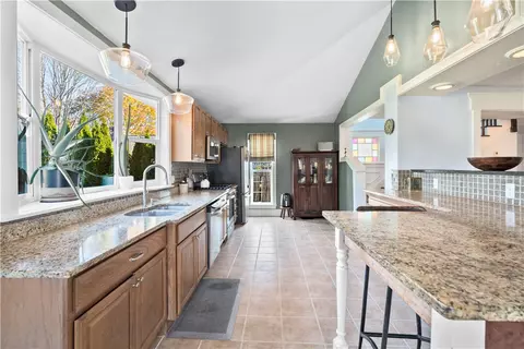 23 Pierce St, Westerly, RI 02891 photo 14