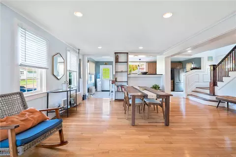 23 Pierce St, Westerly, RI 02891 photo 8