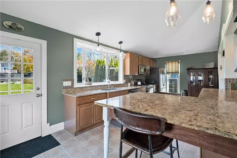 23 Pierce St, Westerly, RI 02891 photo 13