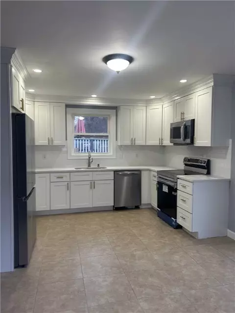 119 Pender Ave, Warwick, RI 02889 photo 7