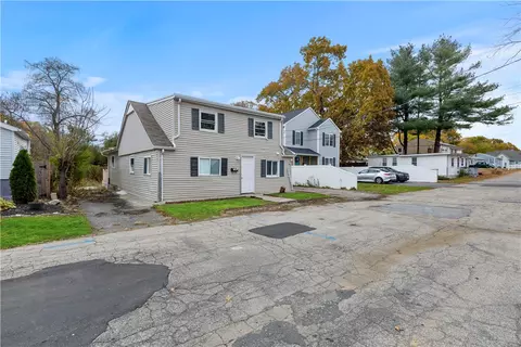 119 Pender Ave, Warwick, RI 02889 photo 2