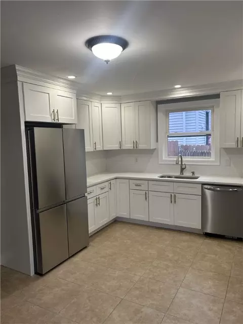 119 Pender Ave, Warwick, RI 02889 photo 8