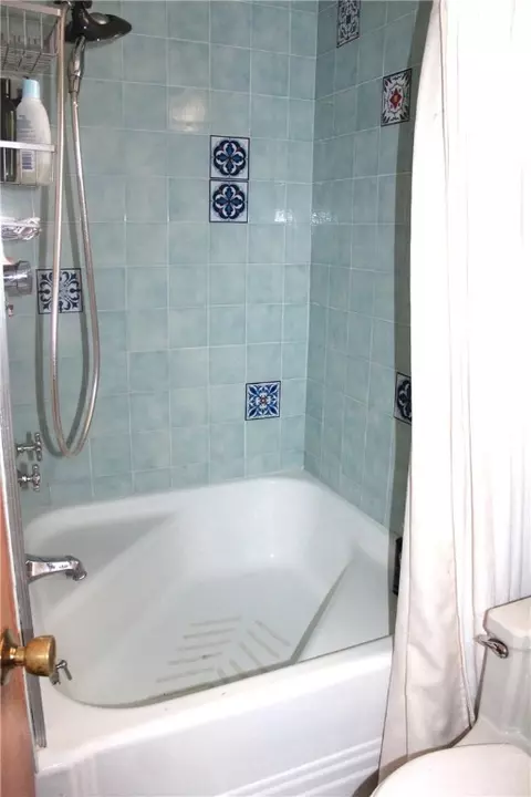 475 Winter St, Woonsocket, RI 02895 photo 13