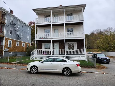 32 Bouvier Ave, Manville, RI 02838