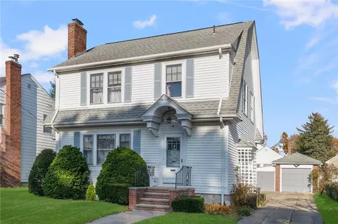 47 Richland Rd, Cranston, RI 02910