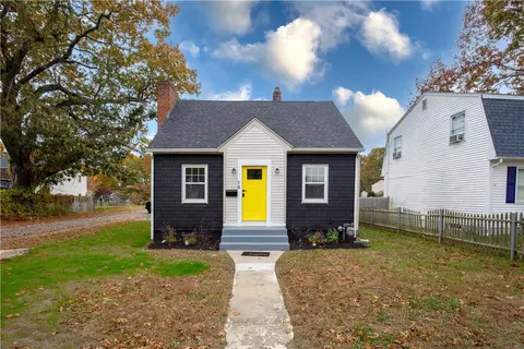 70 Hawksley Ave, Warwick, RI 02889 photo 7