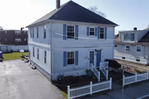 213 Bucklin St, Pawtucket, RI 02861