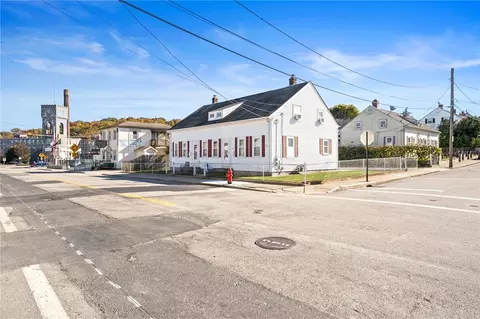 89 E Main St, West Warwick, RI 02893 photo 11