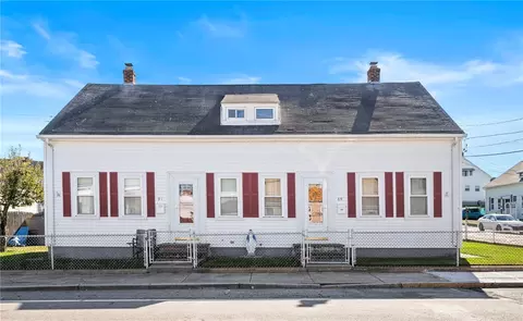 89 E Main St, West Warwick, RI 02893 photo 3