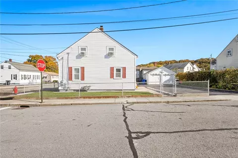 89 E Main St, West Warwick, RI 02893 photo 14