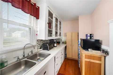89 E Main St, West Warwick, RI 02893 photo 33
