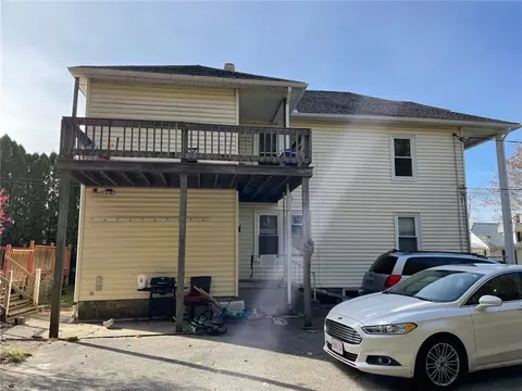 211 Hemond Ave, Woonsocket, RI 02895 photo 4