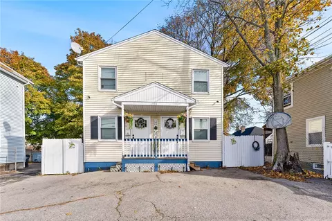 14 Bergen St, Providence, RI 02908