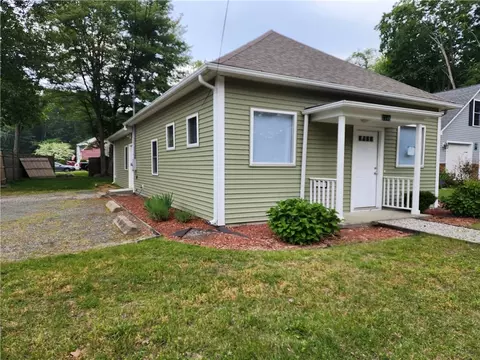 1148 Narragansett Pkwy, Warwick, RI 02888