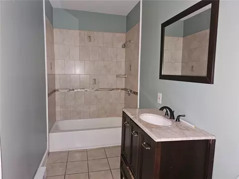 32 Charles St, Woonsocket, RI 02895 photo 12