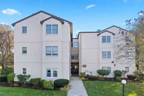 185 Manville Hill Rd #102, Cumberland, RI 02864