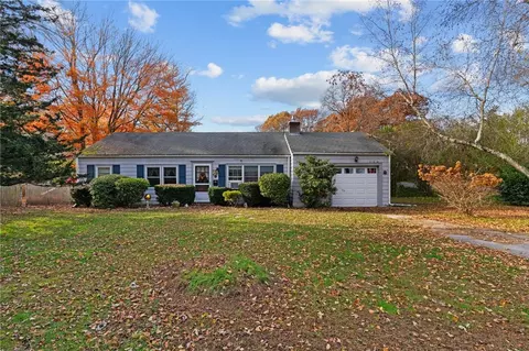 222 Sowams Rd, Barrington, RI 02806