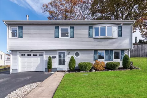 9 Moran St, West Warwick, RI 02893