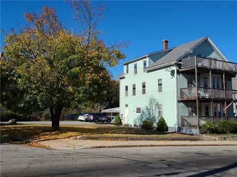 85 Transit St, Woonsocket, RI 02895 photo 2