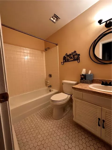 272 Chatham Cir, Warwick, RI 02886 photo 5