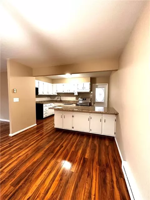 272 Chatham Cir, Warwick, RI 02886 photo 8