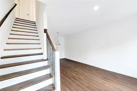 21 Danforth St, Providence, RI 02908 photo 15