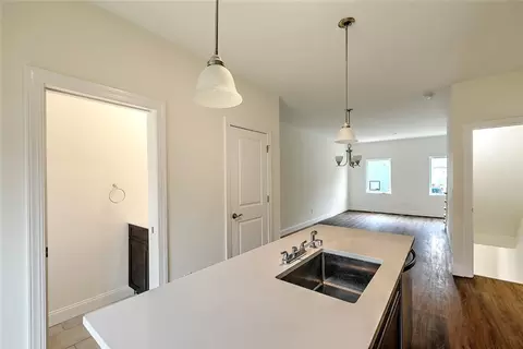 21 Danforth St, Providence, RI 02908 photo 10