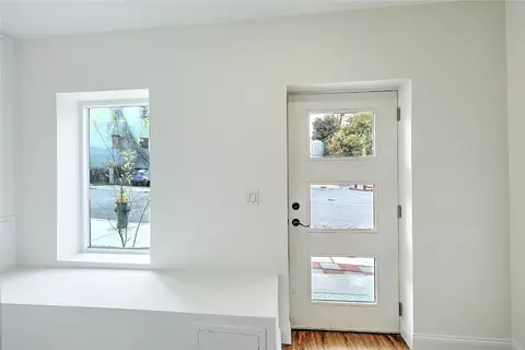 21 Danforth St, Providence, RI 02908 photo 5