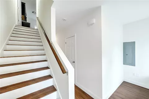21 Danforth St, Providence, RI 02908 photo 6