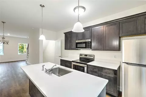 23 Danforth St, Providence, RI 02908 photo 11