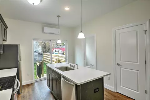 23 Danforth St, Providence, RI 02908 photo 7