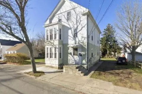 53 Eighth St, East Providence, RI 02914