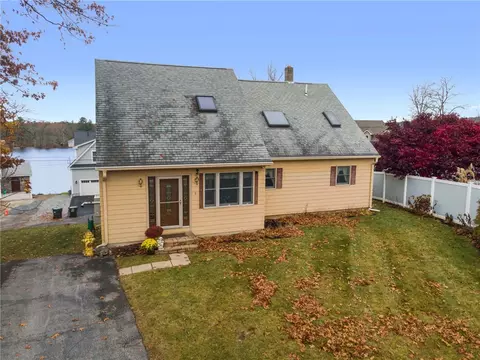 3 Ernest St, Webster, MA 01570 photo 2