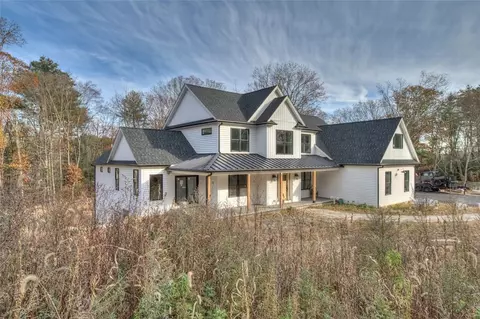 291 Log Rd, Smithfield, RI 02917 photo 1