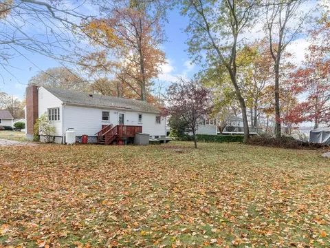 13 Lakeside Dr, Westerly, RI 02891 photo 23