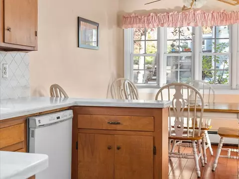 13 Lakeside Dr, Westerly, RI 02891 photo 7