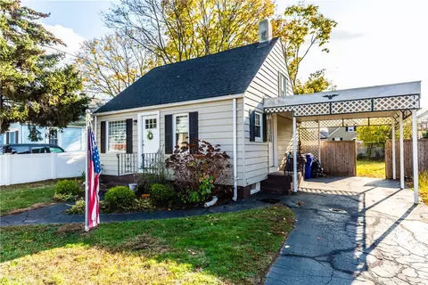 21 Wellesley Ave, Pawtucket, RI 02860