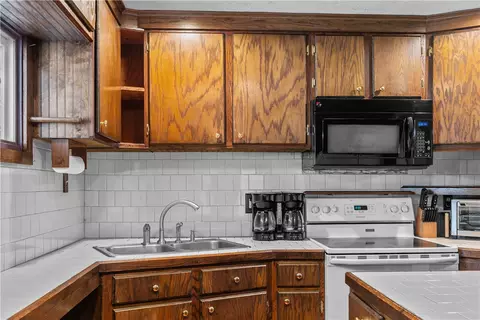 22 Arnold Rd, Coventry, RI 02816 photo 22