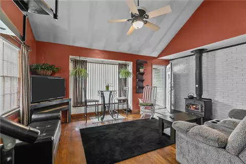 22 Arnold Rd, Coventry, RI 02816 photo 6
