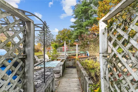 22 Arnold Rd, Coventry, RI 02816 photo 41