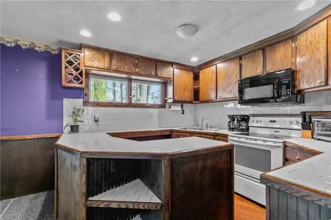 22 Arnold Rd, Coventry, RI 02816 photo 20