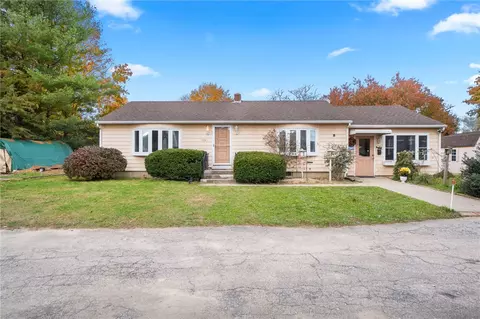 4089 Old Post Rd, Charlestown, RI 02813