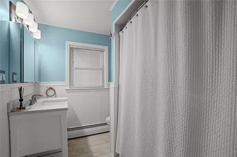 2 Ruth St, Middletown, RI 02842 photo 23