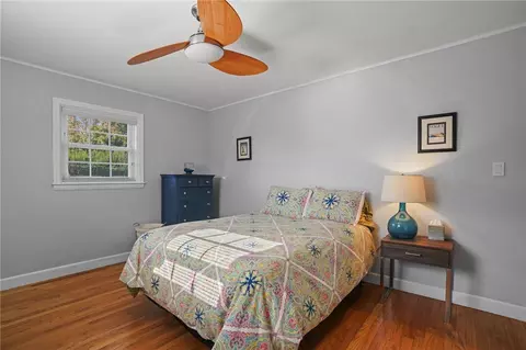 2 Ruth St, Middletown, RI 02842 photo 19
