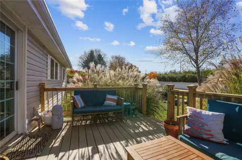 2 Ruth St, Middletown, RI 02842 photo 6