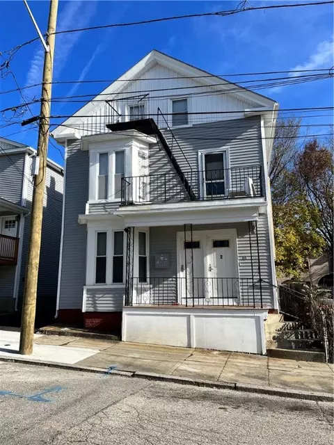 61 Hyat St, Providence, RI 02909