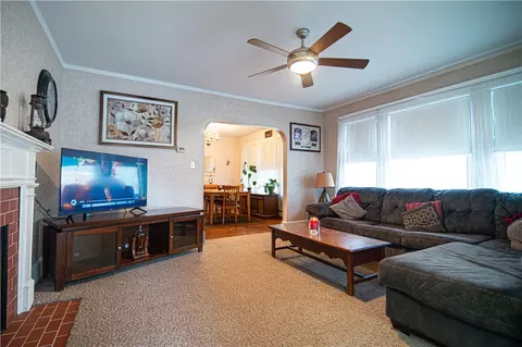 60 Meadow Rd, Woonsocket, RI 02895 photo 9