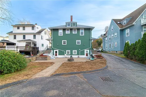 60 Meadow Rd, Woonsocket, RI 02895 photo 3